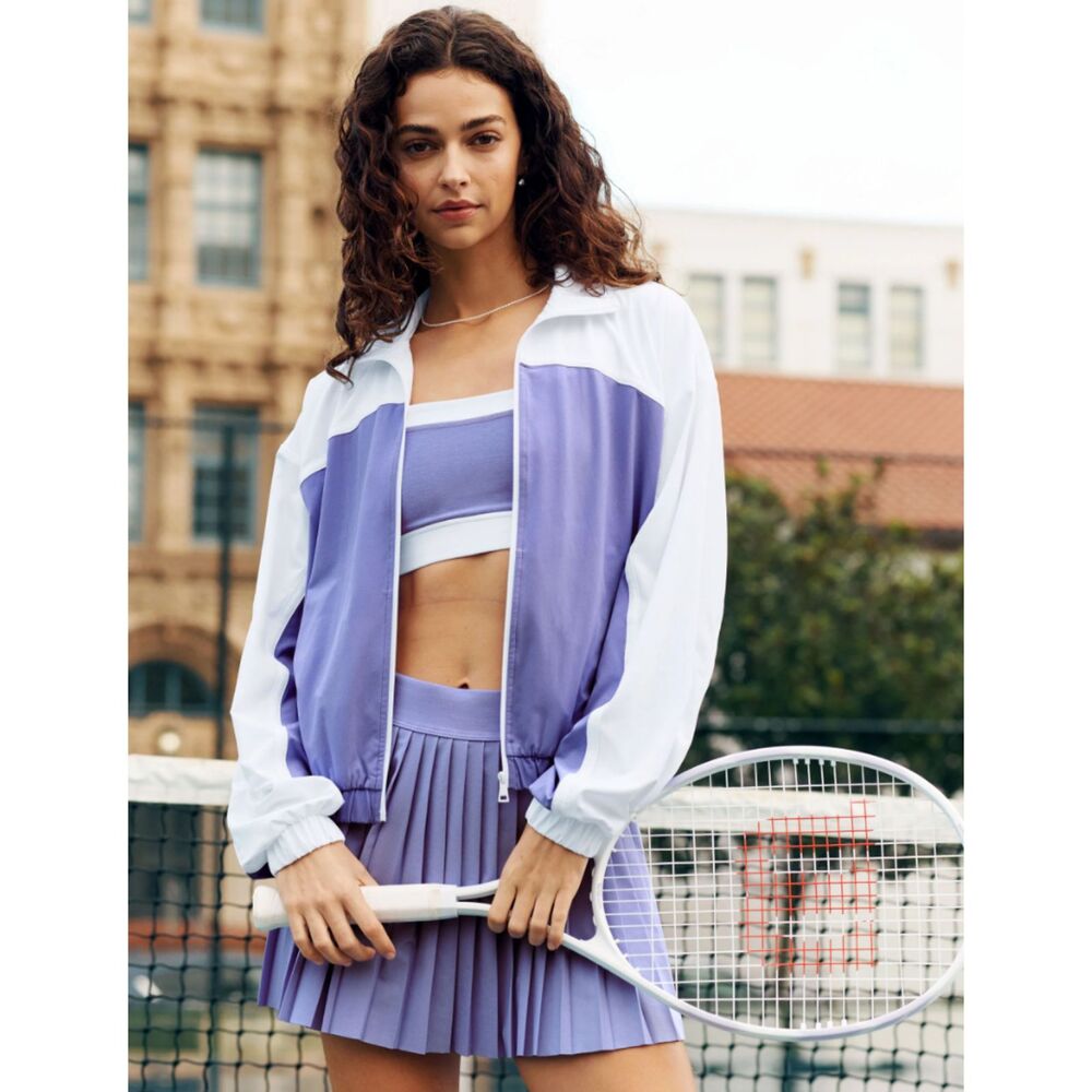 NWT Beyond Yoga Colorblock Go Retro Jacket Periwinkle Cloud/True White M